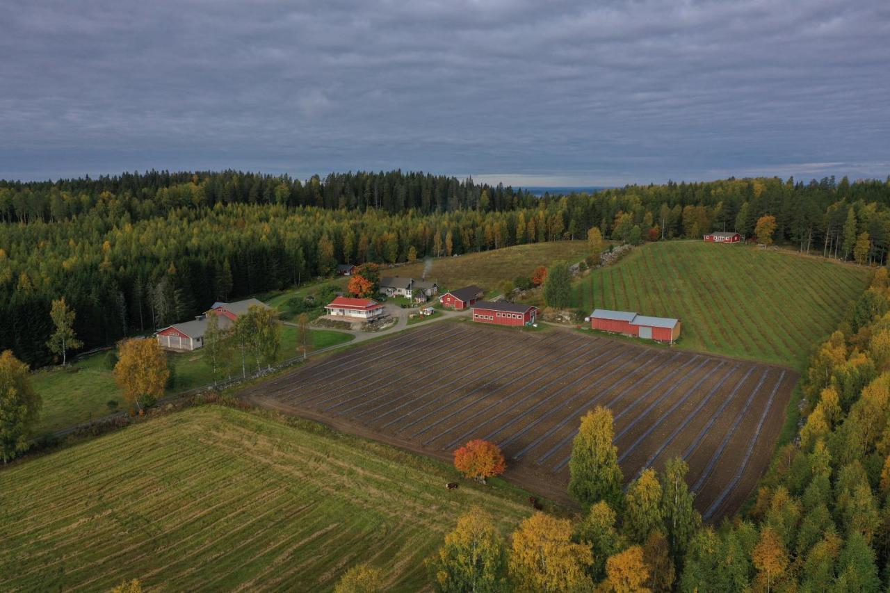 Maatilamatkailu Jaenisvaara Kolinkylä Exterior foto