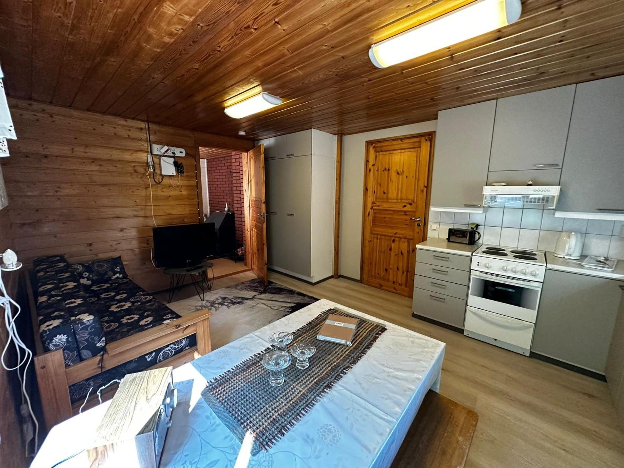 Maatilamatkailu Jaenisvaara Kolinkylä Exterior foto